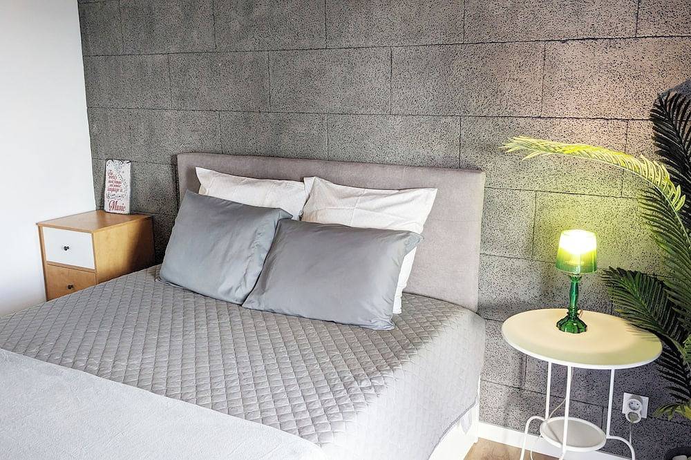 Amazing 180° Ocean View 3 Bedroom Villa w/ Swimming Pool in Capelo, Faial