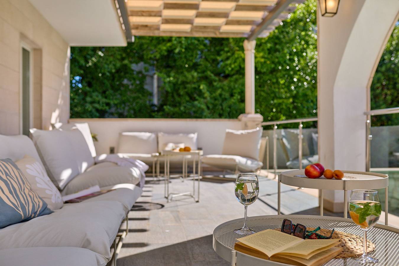 Villa für 14 Personen mit Terrasse in Mokosica, Dubrovnik-Neretva