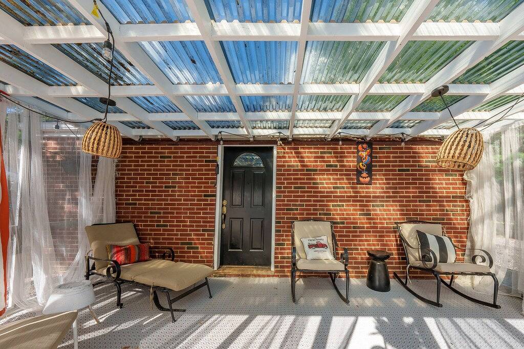 Prime Location, Private Loft Apartment. Well-Appointed for Comfort & Convenience in West Windsor Township, Mercer County