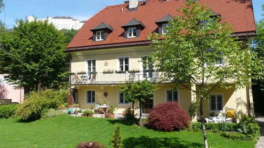 Rom for 2 personer, med hage i Salzburg