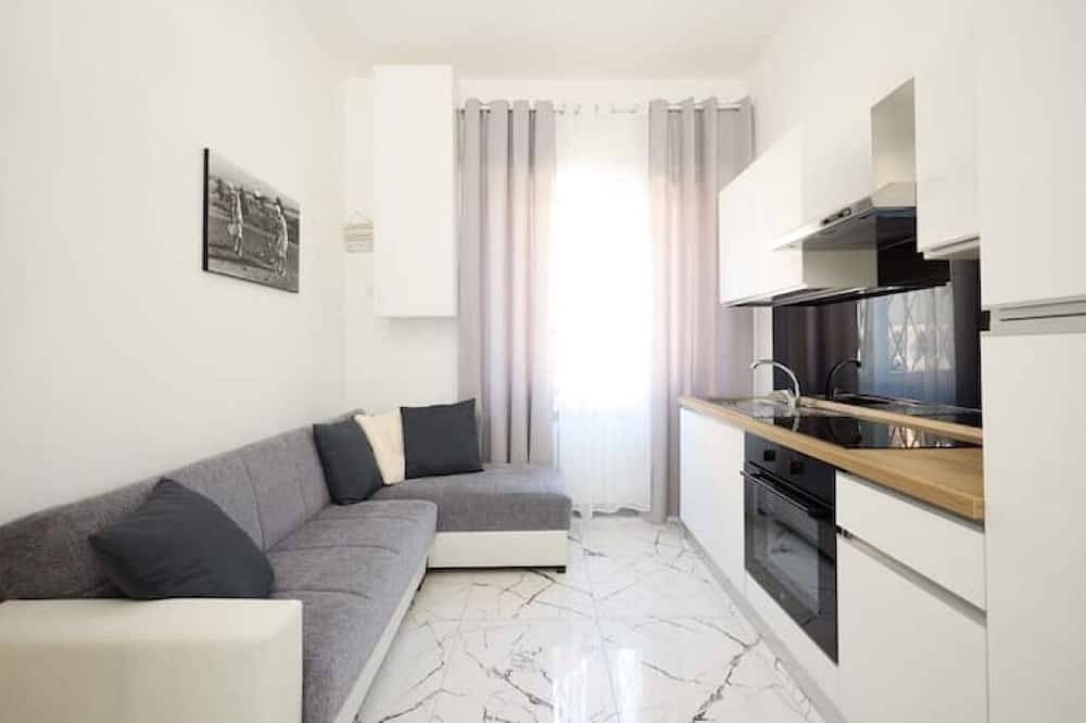 Elmi 1 - Cool apartment with parking on the Lake in Arona (Lago Maggiore), Municipio de Arona