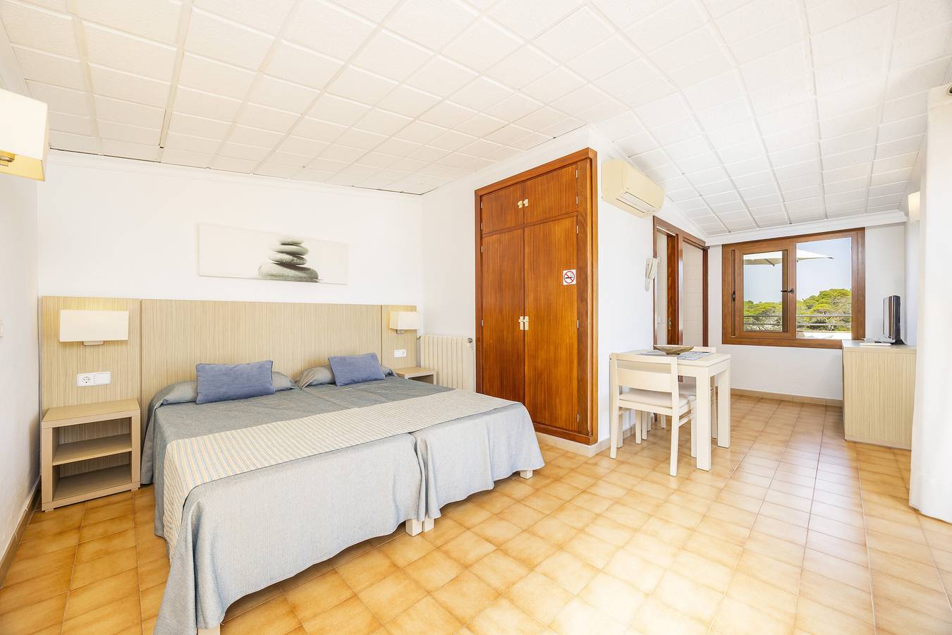 Estudio entero, Apartamento estudio 'Estudio Vistas Al Mar' con vistas al mar, Wi-Fi y aire acondicionado. in Cala Figuera, Santanyí