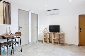 Holiday Rental for 3 People in Valbonne, Cannes region, Photo 1