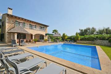 Chalet in Petra, Interior de Mallorca für 12 