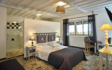 Maison de campagne pour 10 personnes, avec jardin et vue ainsi que vue sur le lac et balcon à Villiers-Fossard