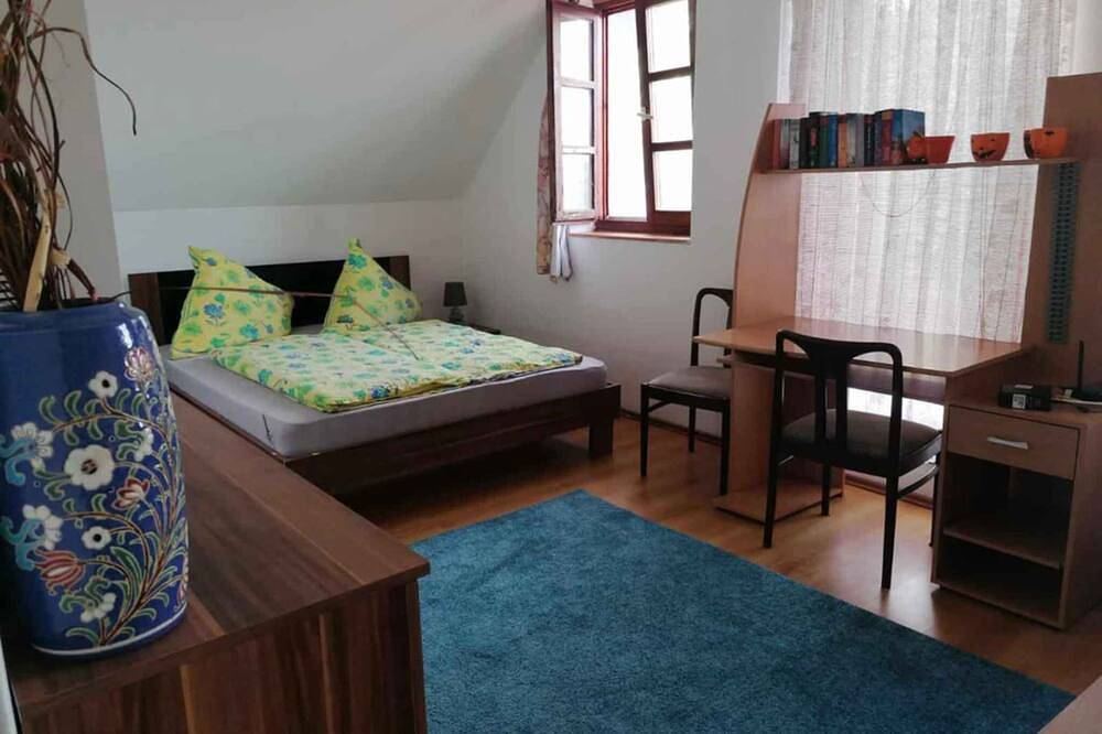 Ferienhaus in der Nähe des Zentrums mit Klimaanlage in Balatonlelle, Plattensee Südufer