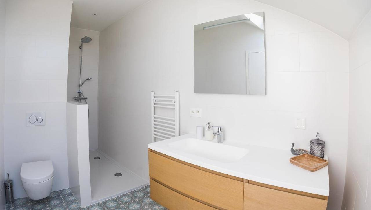 Double Room with Private Bathroom in Grez-Doiceau, Province du Brabant wallon