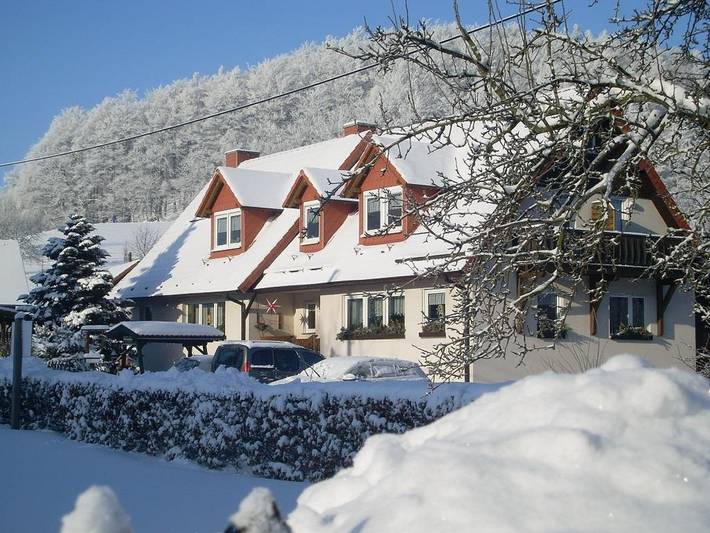 Ferienwohnung für 6 Personen, mit Balkon im Zittauer Gebirge - 2
