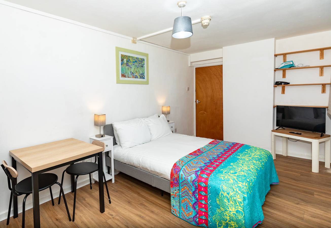 Ganzes Studio, Glastonbury Studio- amazing views and Free Parking in Glastonbury, Somerset