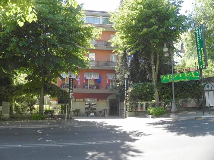 Appartamento per 3 persone, con Balcone e Giardino nonché Panorama a Genzano di Roma