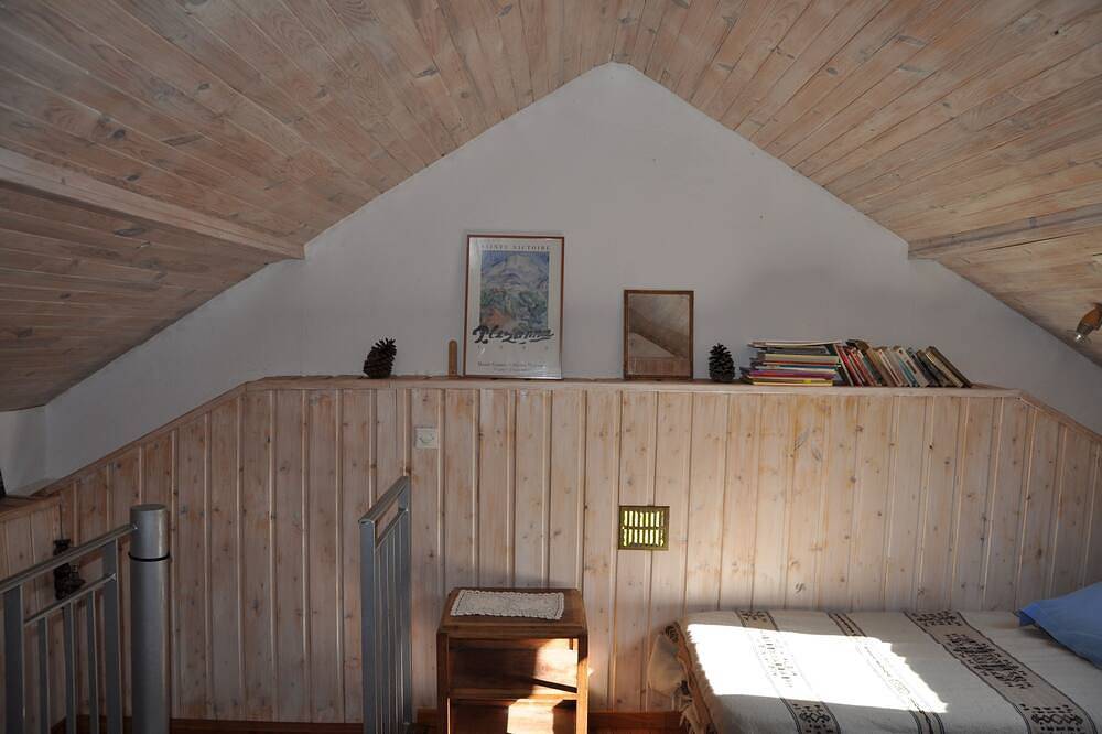 Maison ancienne restaurée au piémont de Céüze à Sigoyer . Le gîte est classé . in Sigoyer, Région de Gap