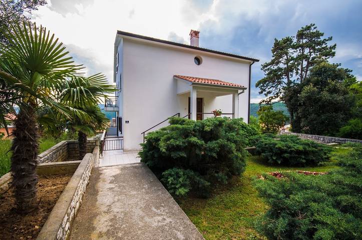 Ganze Wohnung, Ferienwohnung für 2 Personen mit Terrasse in Rabac, Labin-Rabac