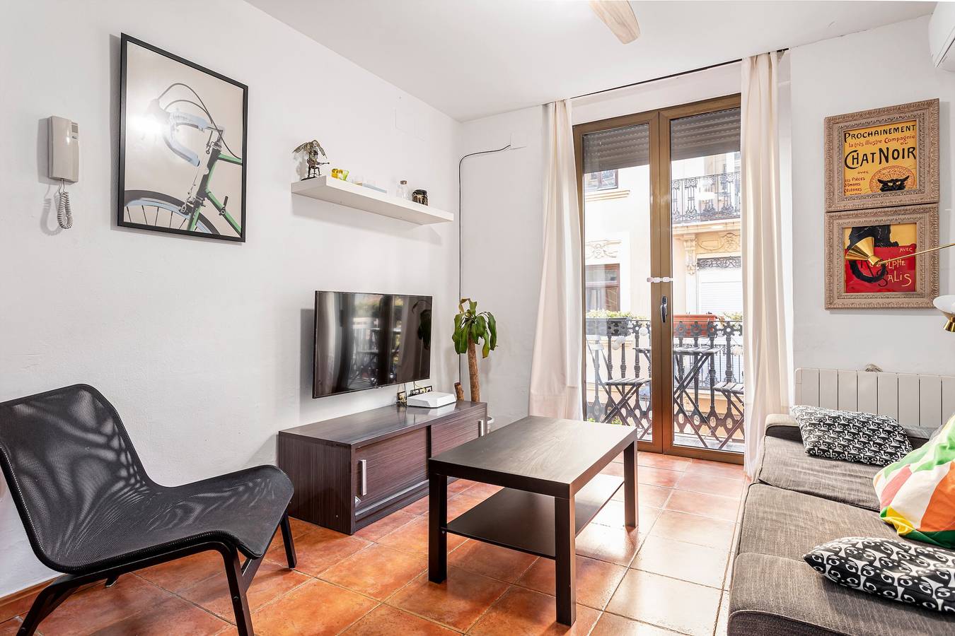 Ganze Wohnung, Ferienwohnung 'Torres De Quart Tu Casa' mit Balkon, Wi-Fi und Klimaanlage in Valencia City Centre, Valencia