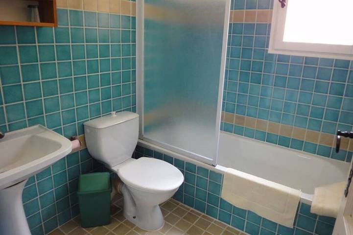 Ganze Wohnung, In einer herrlichen 2-Personen-Studio-Villa mit Terrasse und Garten in Saint-Paul-de-Vence, Mittelmeerküste (Frankreich)