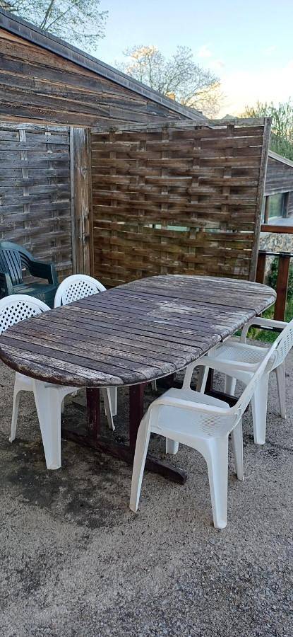 Location de vacances pour 6 personnes, avec terrasse ainsi que vue et jardin, animaux acceptés dans Bourgs sur Colagne - 4