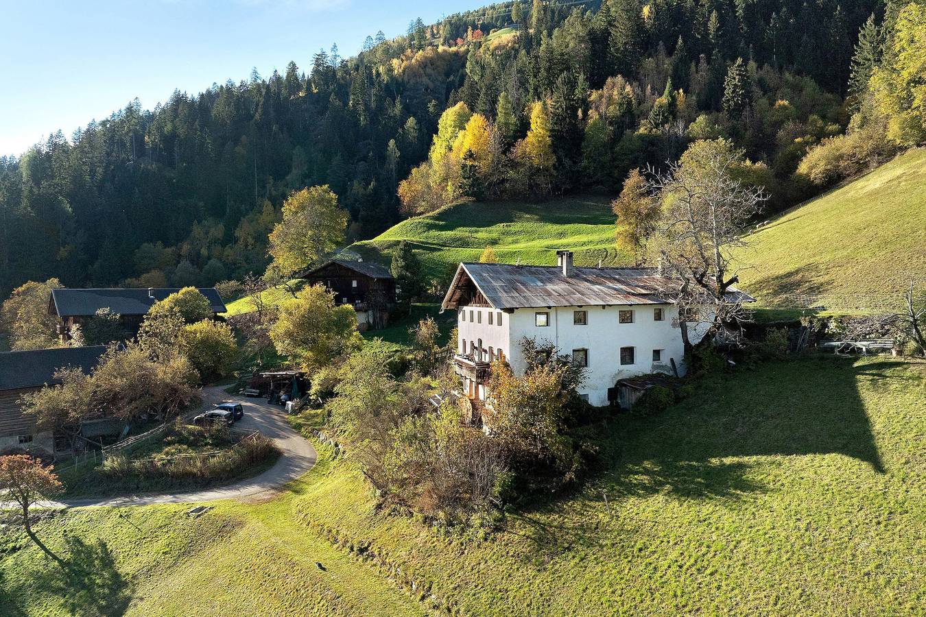 Appartement entier, Appartement 'Rosengarten Mitterbirbach' avec vue sur la montagne, terrasse privée et Wi-Fi in San Pancrazio, Massif de l'Ortles