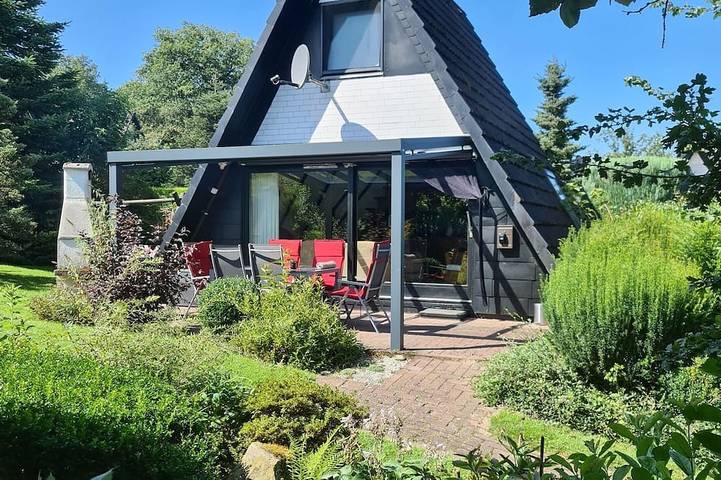 Ferienhaus für 4 Personen, mit Garten und Terrasse sowie Sauna, mit Haustier in Bad Wünnenberg