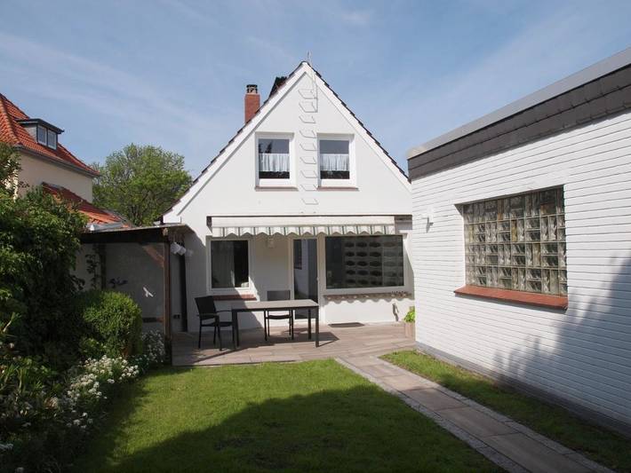 Ferienhaus für 3 Personen, mit Terrasse und Garten in Döse - 3