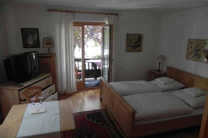 Ganze Wohnung, Teehaus ab 120,00 € - Haus Tremmel in Rottach-Egern, Bayerische Alpen