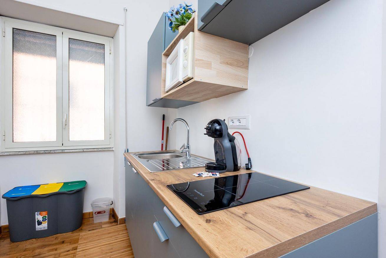 Appartamento intero, House Dafal by Rentbeat  in Guidonia Montecelio, Provincia di Roma