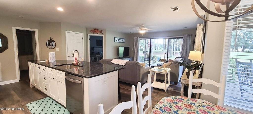 Ganze Wohnung, Ground Floor/End Unit on Hole #2 Oyster Bay - Golfers Dream / Family Getaway in Sunset Beach (NC), Brunswick County