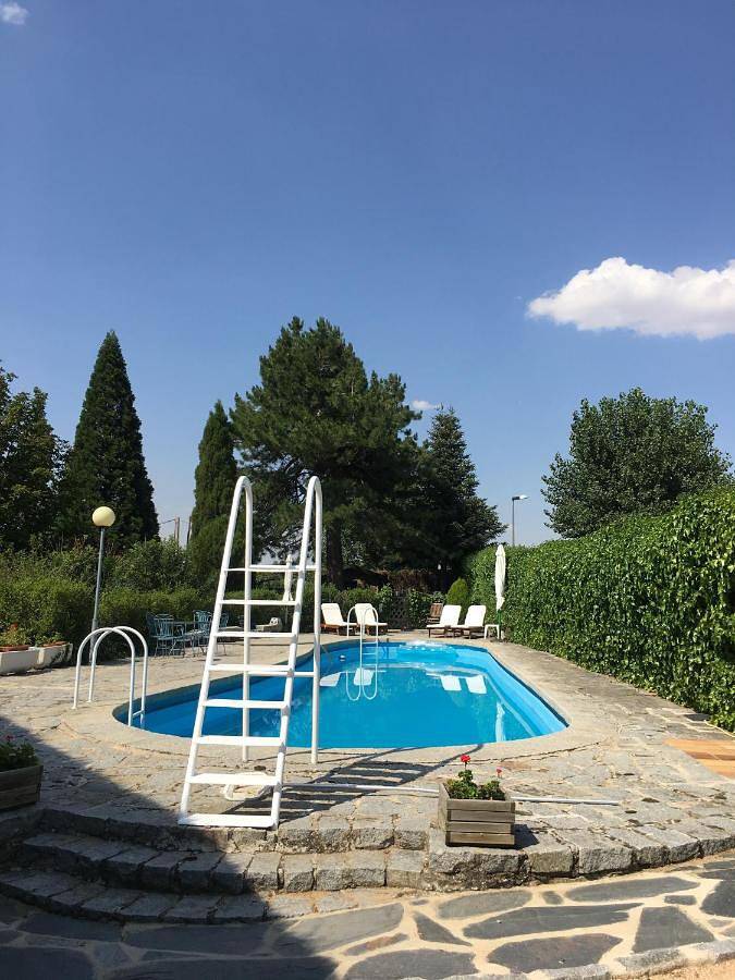 Casa de vacaciones para 8 personas, con vistas además de piscina y jardín, Se admiten mascotas - 1