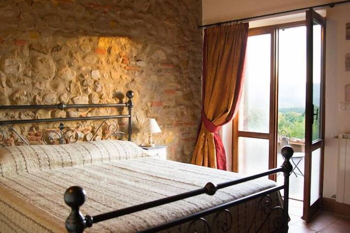 Entire apartment, Tuscan-Umbrian retreat at Podere Umbro in Città della Pieve, Perugia Province