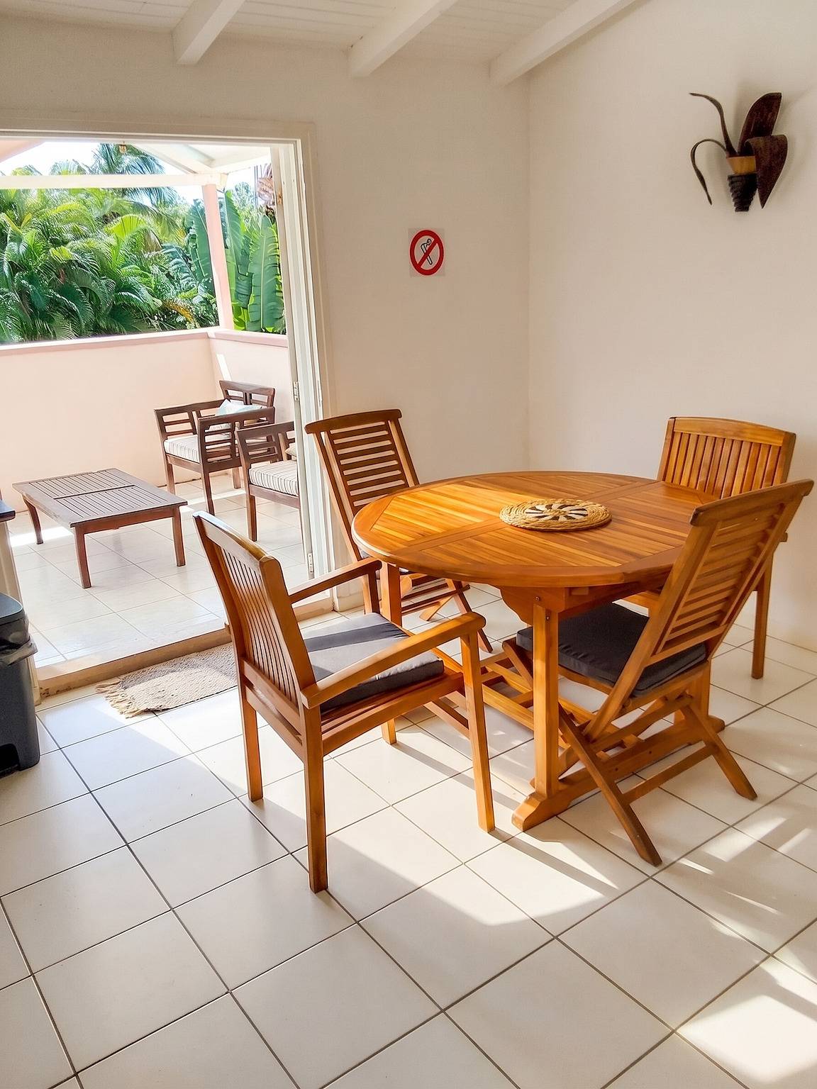 Apartamento entero, Apartamento luminoso con terraza en Le Gosier, 70 m² in Le Gosier, Guadalupe