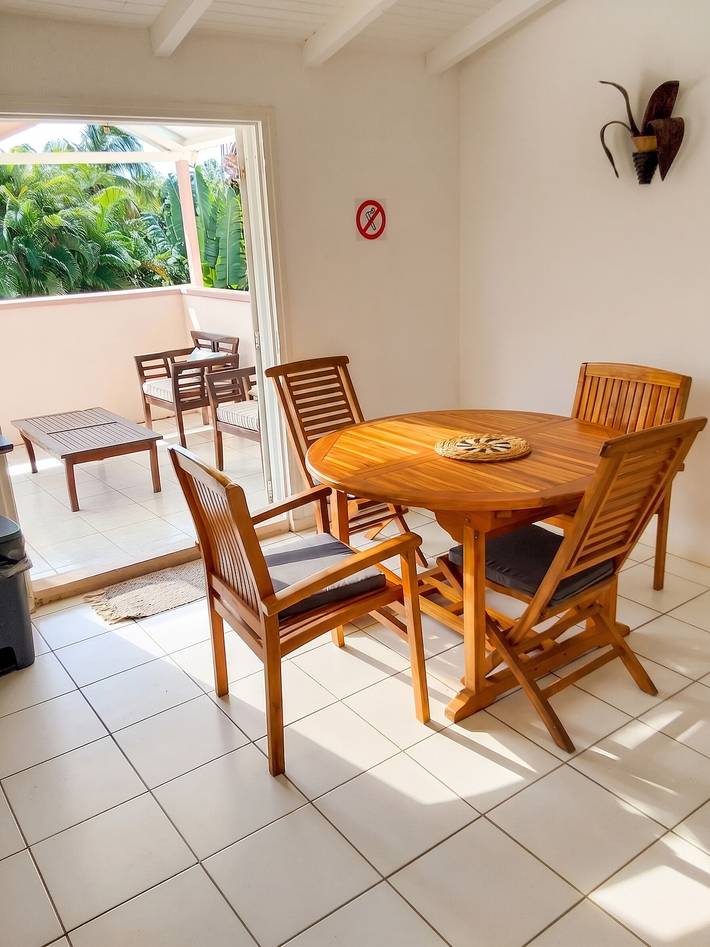 Appartement entier, Appartement lumineux avec terrasse à Le Gosier, 70 m² in Le Gosier, Guadeloupe