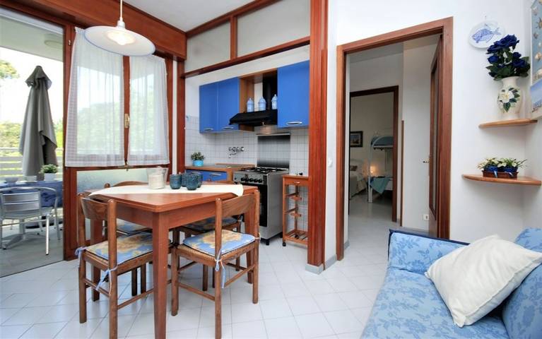 Ferienwohnung für 4 Personen, mit Terrasse in Lignano Pineta