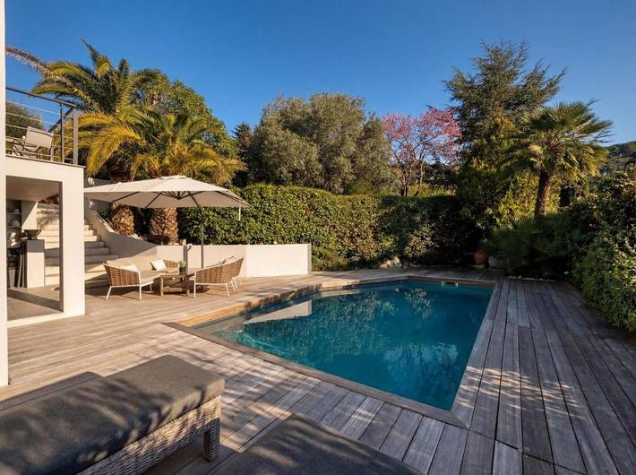 Maison d’hôte pour 7 personnes, avec terrasse ainsi que jardin et piscine à Nice