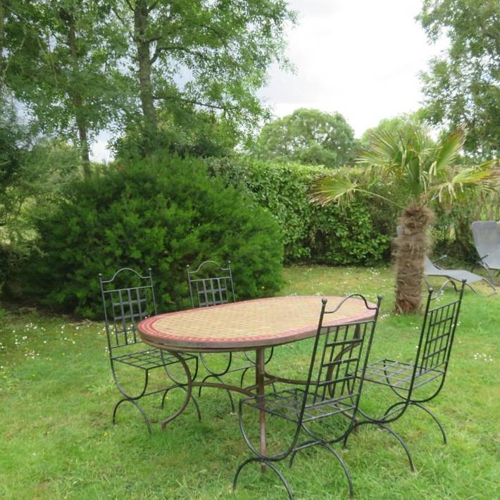 Location de vacances pour 4 personnes, avec jardin et vue à Roscanvel - 4