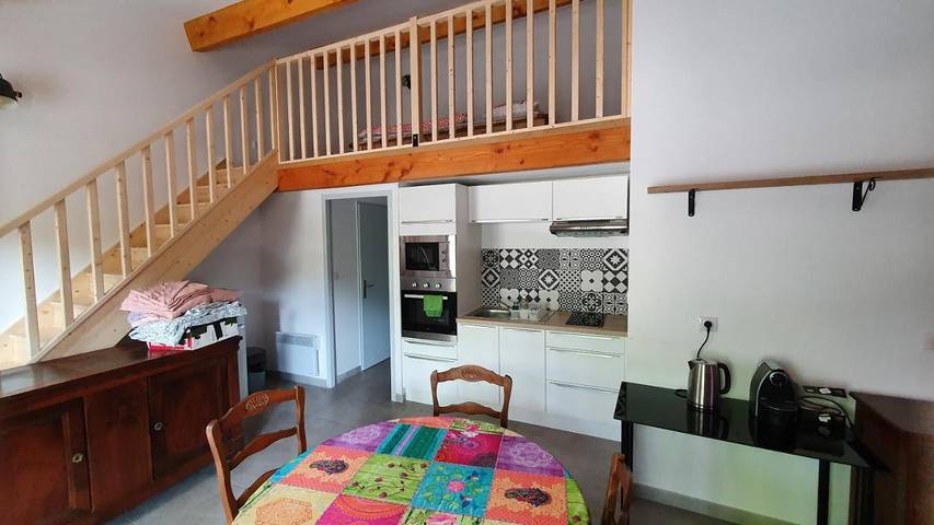 Gîte pour 4 personnes, avec Terrasse et Piscine à Saint-Jean-de-Buèges