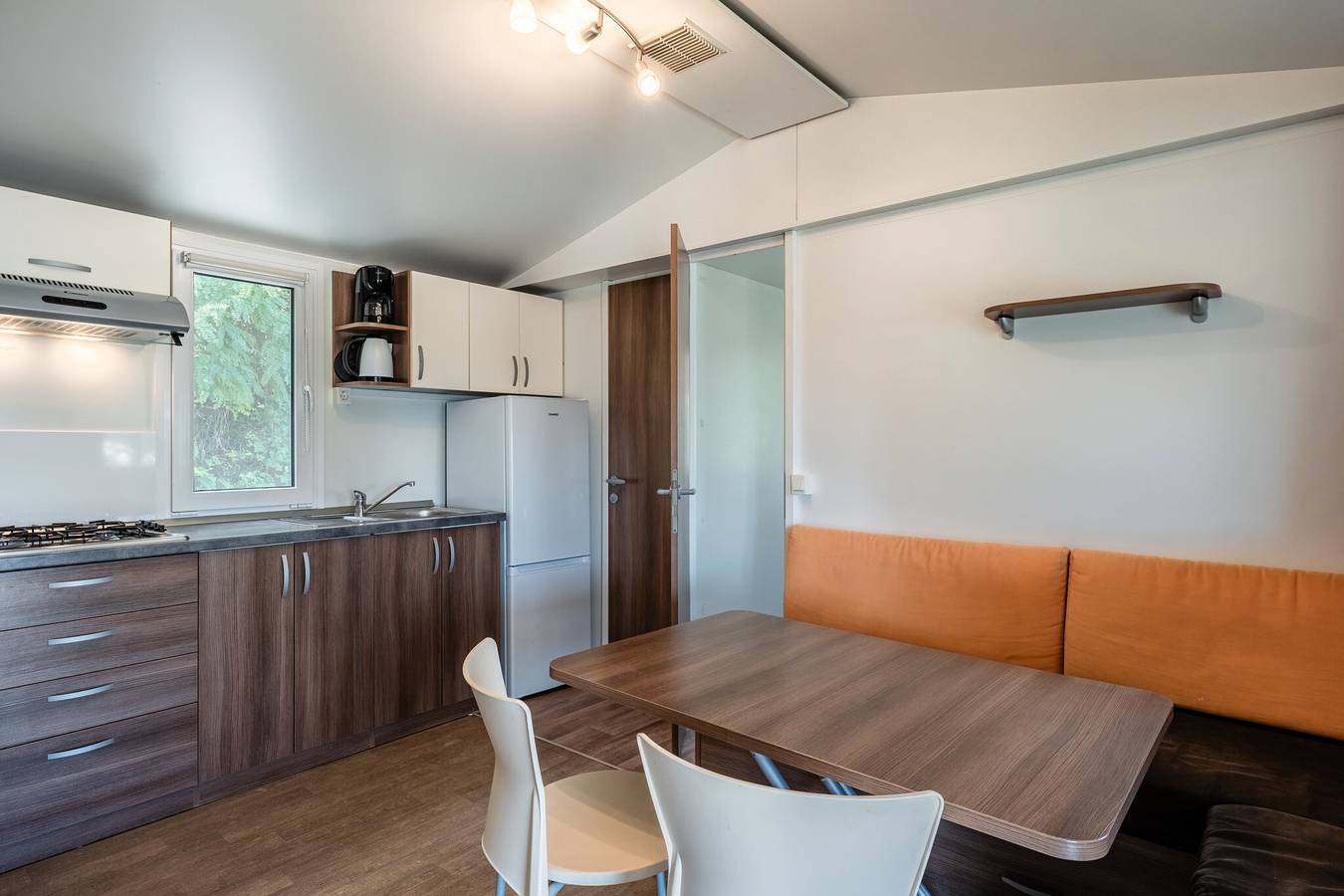 Mobilheim 'Camping Belsito Dalmacija 505' mit Gemeinschaftspool, Wlan und Klimaanlage in Montecatini-Terme, Pistoia Provinz