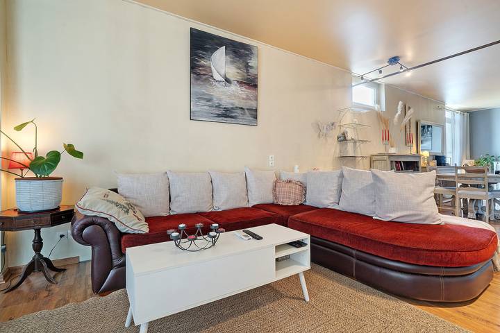 Holiday Home 'Chez Moi' with Private Garden, Wi-Fi and Air Conditioning in Pineuilh, Libourne region
