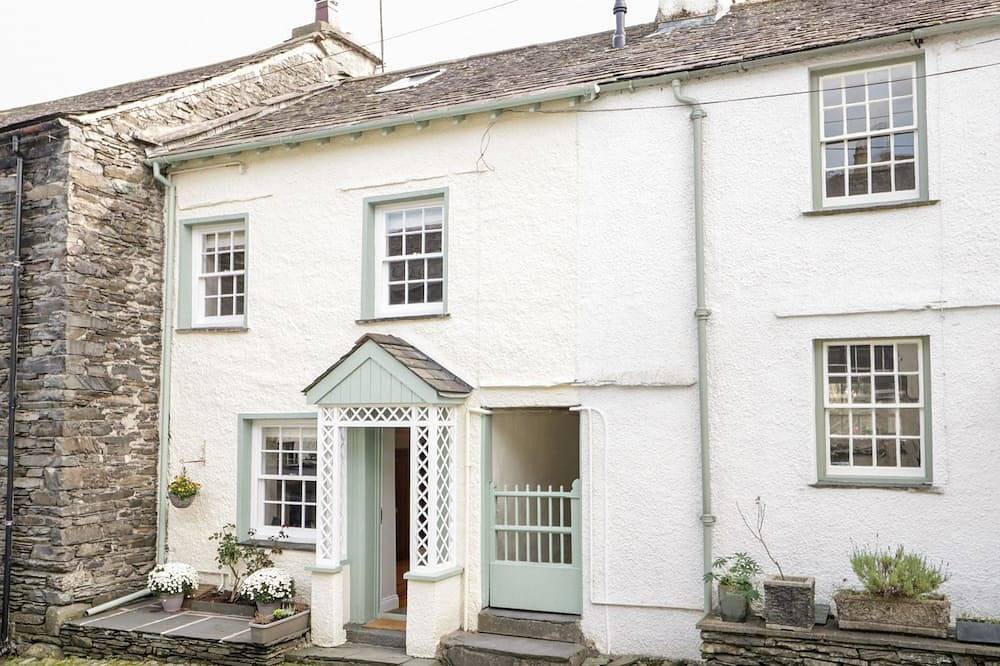 Jessamine Cottage, family friendly, with a garden in Hawkshead in Hawkshead, Lake District