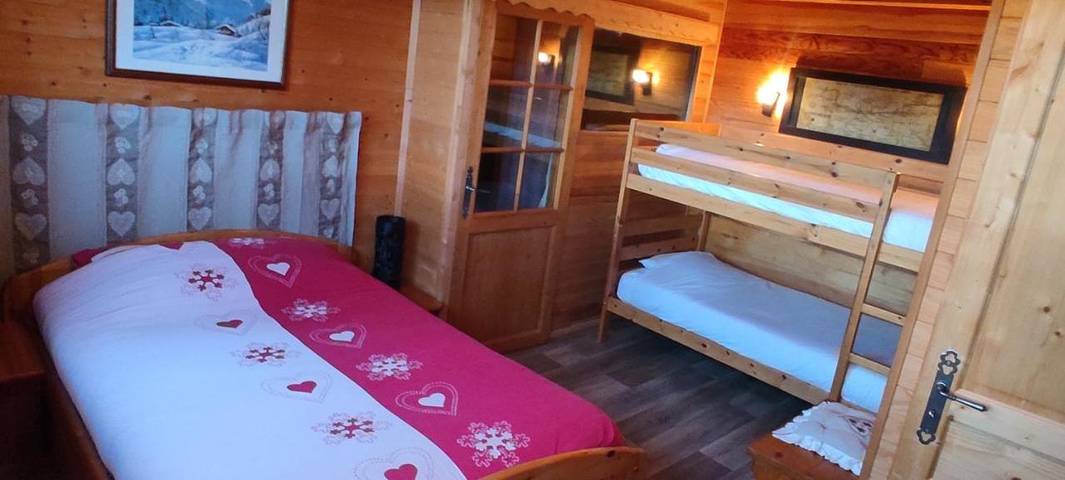Chambre d’hôte pour 2 personnes, avec piscine ainsi que jardin et vue, animaux acceptés