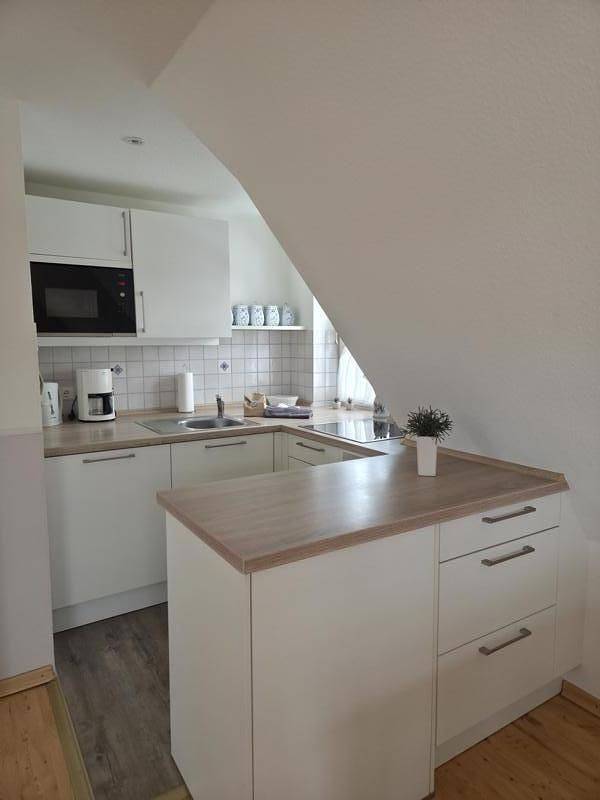 Ganze Wohnung, Haus Küstenwind – Urlaub zu zweit im Obergeschoss und 2 Balkonen in Wyk auf Föhr (Stadt), Wyk auf Föhr