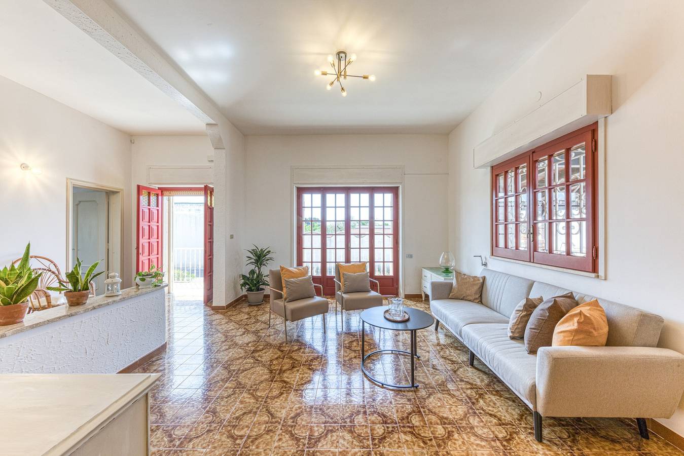 Villa Patrizia con Vista Mare, Wi-Fi e Aria Condizionata in Posto Rosso, Alliste