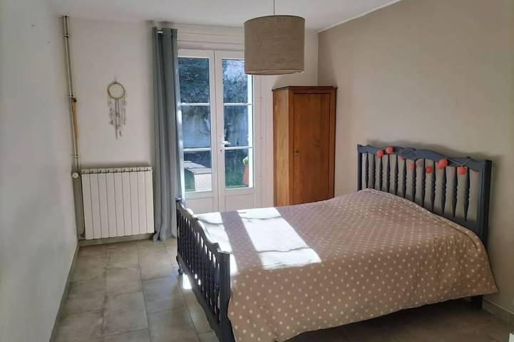 Location de vacances pour 6 personnes, avec Terrasse et Jardin à Noves - 3