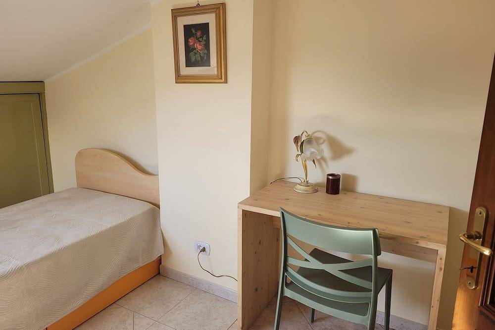 Entire apartment, Bella Todi Apartment tourist loc 34552 in Todi, Perugia Province