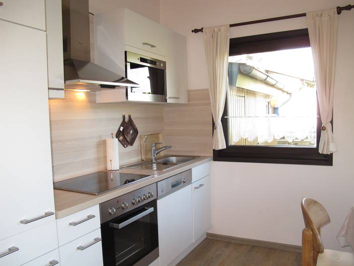 Ferienhaus für 4 Personen, mit Terrasse und Garten in Burhave - 3