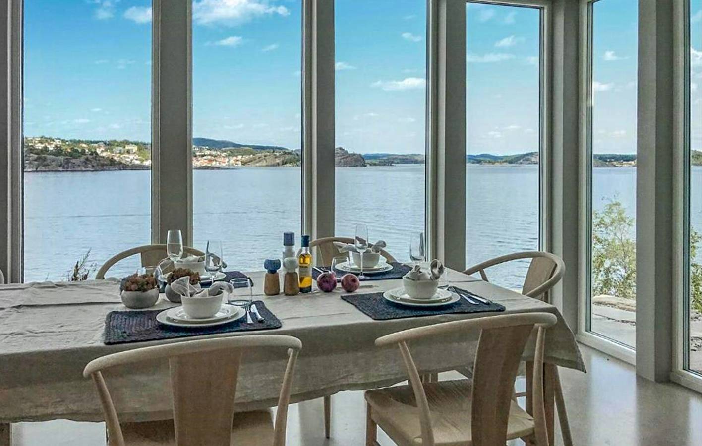 Ferienhaus mit eigenem Steg und Dachterrasse in Kragerø