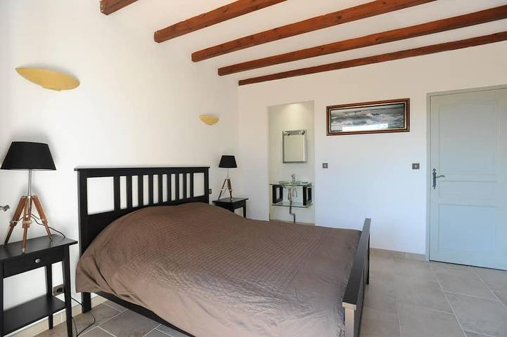 Location de vacances pour 12 personnes, avec jardin à Pujaut - 3