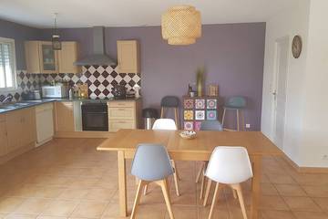 Gîte pour 6 personnes, avec piscine ainsi que terrasse et jardin à Bénesse-Maremne