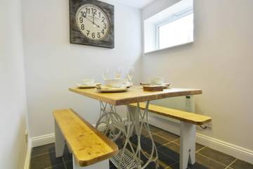 Holiday Rental for 4 People in Aberaeron, Ceredigion, Photo 4