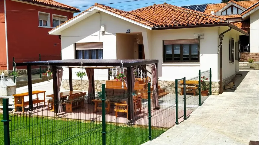 Casa de vacaciones para 6 personas, con jardín y vistas, Se admiten mascotas - 1
