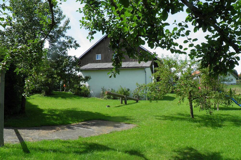 Ganze Wohnung, Ferienwohnung für einen erholsamen Urlaub in Argenbühl, Württembergisches Allgäu