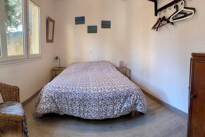 Location de vacances pour 6 personnes, avec terrasse et jardin dans Plage La Capte - 2