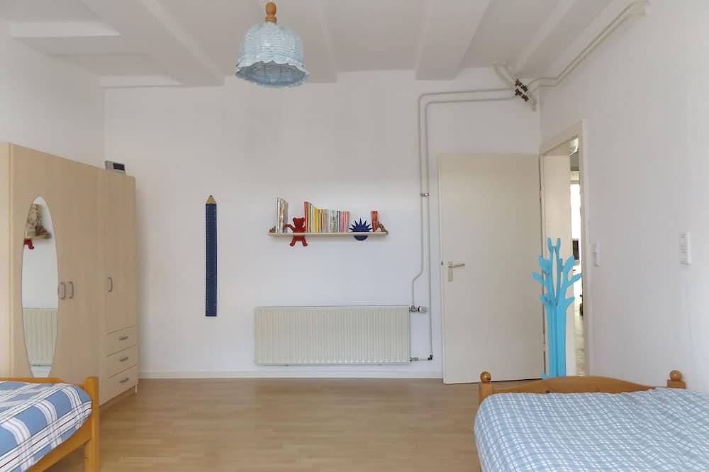 Rollstuhlgerecht angepasstes Ferienhaus in Ottenstein / Weserbergland in Ottenstein, Landkreis Holzminden